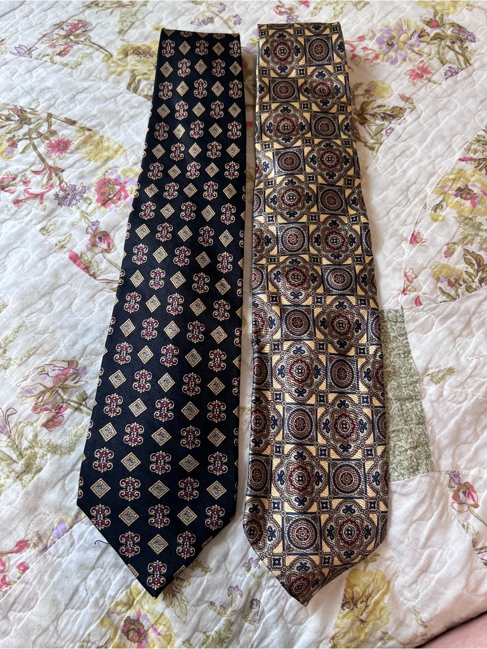 Zianetti Italian Silk Collection Tie Bundle Geometric Medallion 2pc Lot
